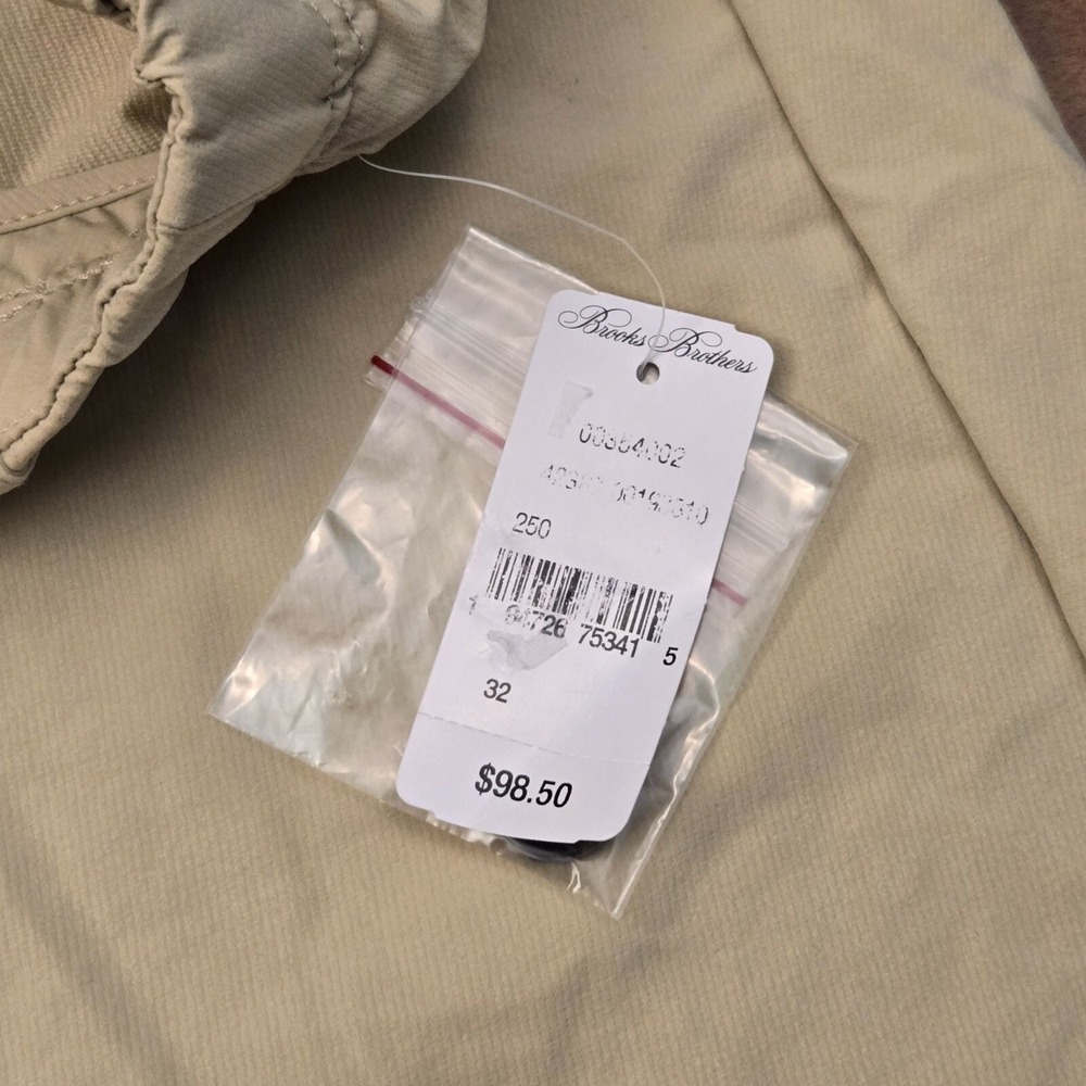 Brooks Brothers Men's Solid Flat Front Golf Shorts Beige Wheat Size W32 NWT - Picture 5 of 9